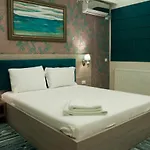 2 Moonlight Vega Apartment Mamaia
