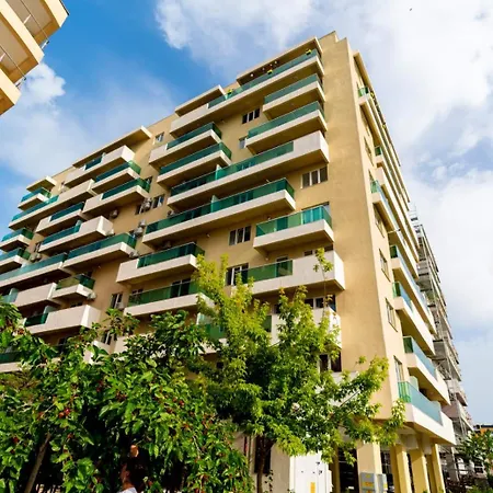 2 Moonlight Vega Apartment *