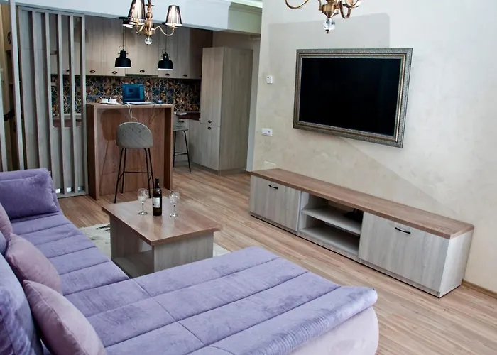 2 Moonlight Vega * مامايا