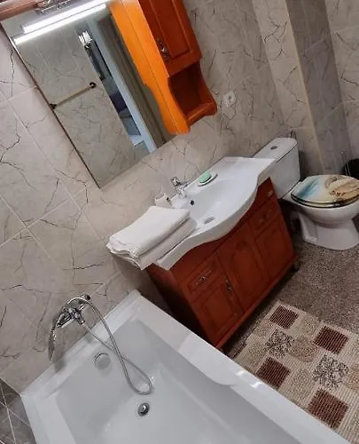 2 Moonlight Vega مامايا