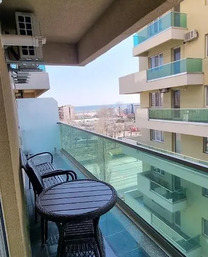 2 Moonlight Vega شقة *